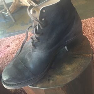 Cherevichkiotvichki tie shoe